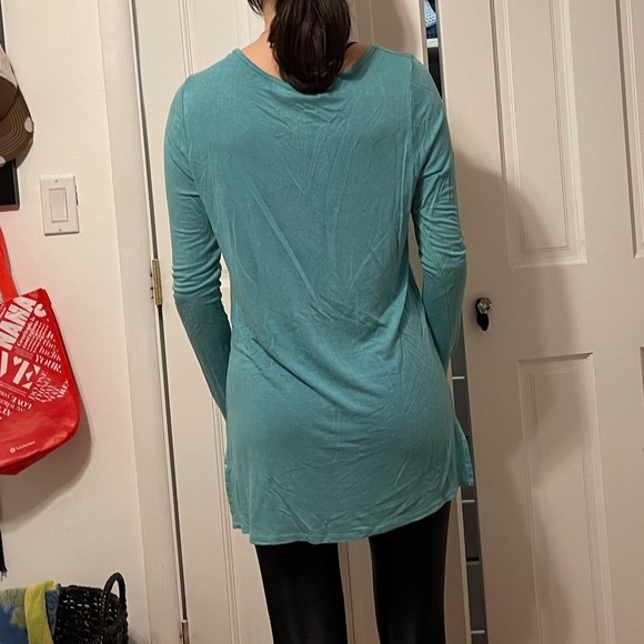 Womens graphic long sleeve - Picture 2 of 2